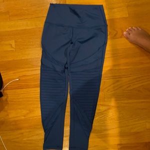 American eagle cropped leggings